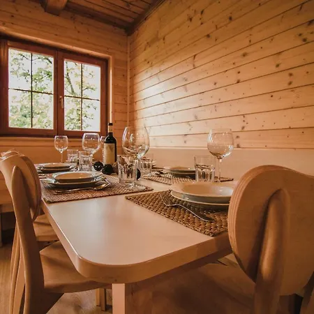 Lazec Country House Holiday home *