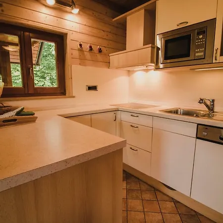 Holiday home Lazec Country House Pluznje
